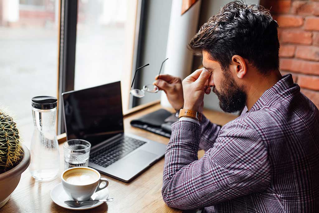 5 Nutrients You Need for Healthy Eyes in the Digital Age